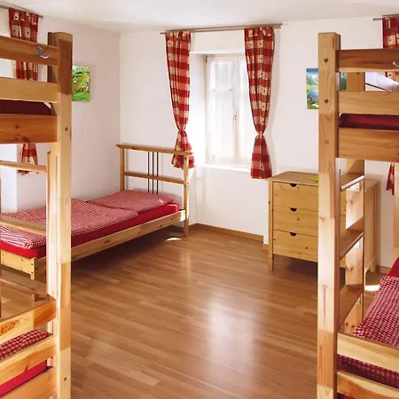 Hostel Boardercamp Laax - Swiss Mountain Hostel Ruschein