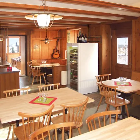 Hostel Boardercamp Laax - Swiss Mountain Hostel *