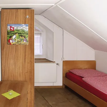 Boardercamp Laax - Swiss Mountain Hostel *