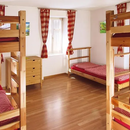 Boardercamp Laax - Swiss Mountain Hostel * Ruschein