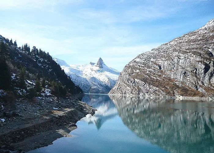 Boardercamp Laax - Swiss Mountain Hostel Ruschein