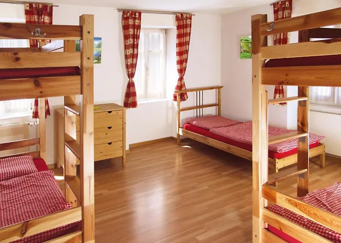 Boardercamp Laax - Swiss Mountain Hostel * Ruschein